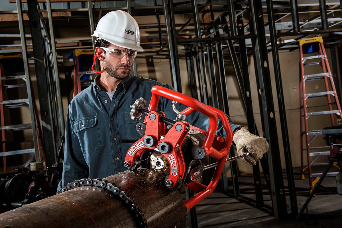 High quality bevels in 45 seconds on 10" Schedule 40 pipe + 0 flames or sparks = 1 awesome tool. 

Have you met the B-500? Check out this RIDGID pipe beveller at #FABTECH18. 

We hope to see you there! bit.ly/2OcSKhQ