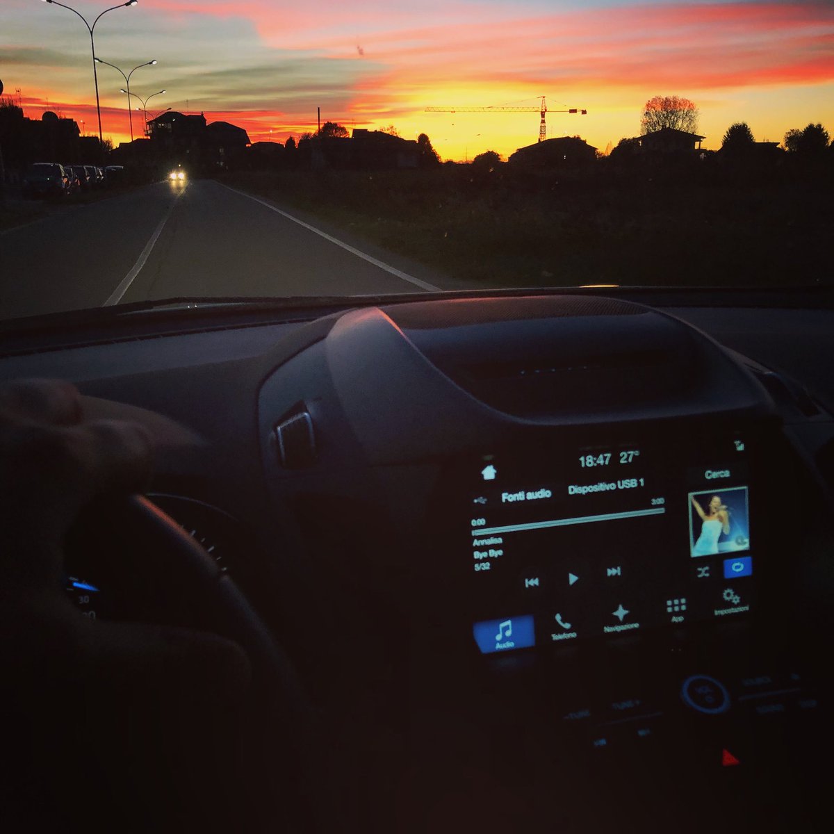 brandinali's tweet photo. #stradaacolori #drive #Milano #poesiadistada #tramonti #vistatop #street https://t.co/YTQ2hANaUE