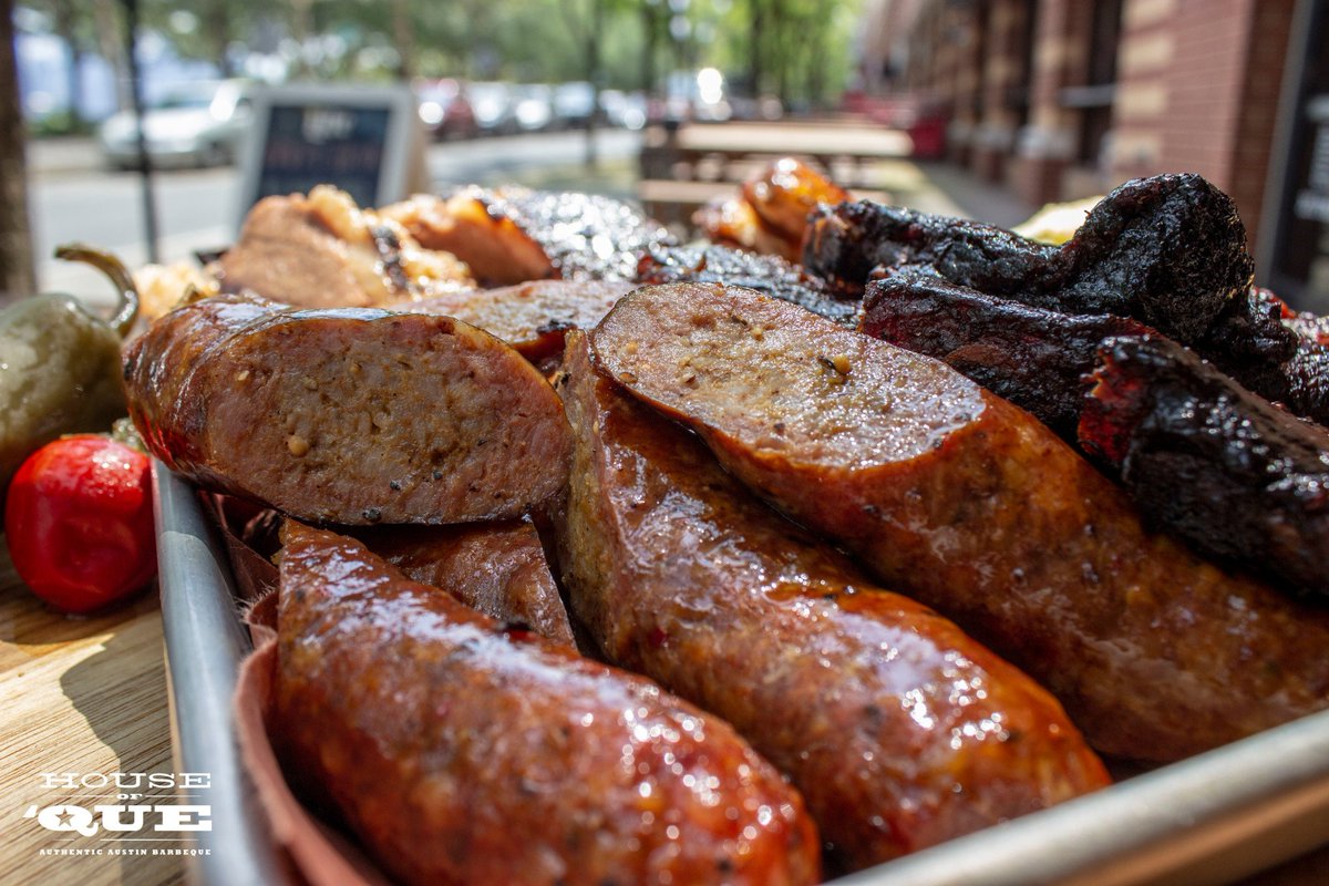 Family Dinner? You Can't Beat Our Pitmasters Pick!😋🍗

Includes 1lb of brisket, 4 ribs, 4 sausage links , 1/2 smoked chicken &amp; choice of 4 Meduim sides or 2 Large sides!

House of 'Que | 340 Sinatra Dr. Hoboken, NJ 
houseofque.com