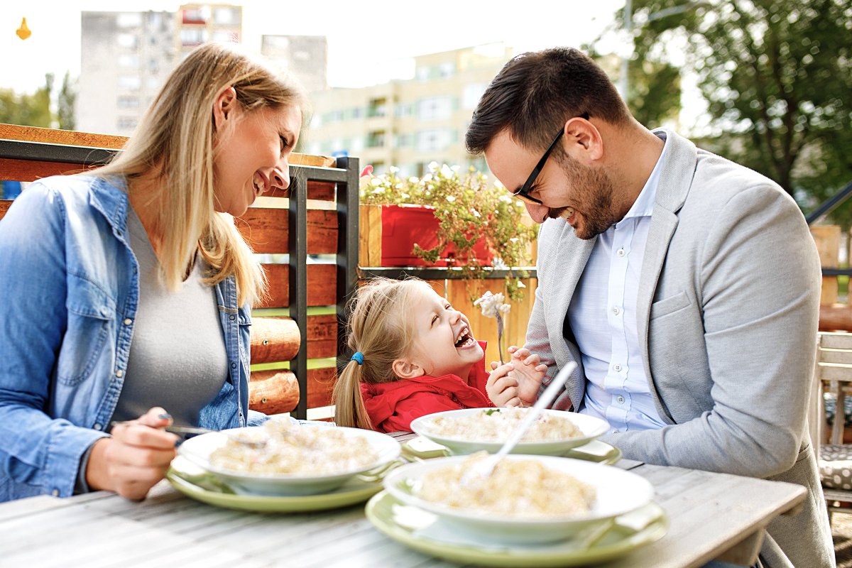venngo's tweet photo. Celebrate #WorldPastaDay tonight! We've got a world of tasty options - with discounts - for you to indulge on your favourite dishes today. What's your favourite pasta? π#pasta #yummy #savings #deals #discounts #pastadeal #carbonara #spaghetti #gnocchi https://t.co/l9X3cvHOTL