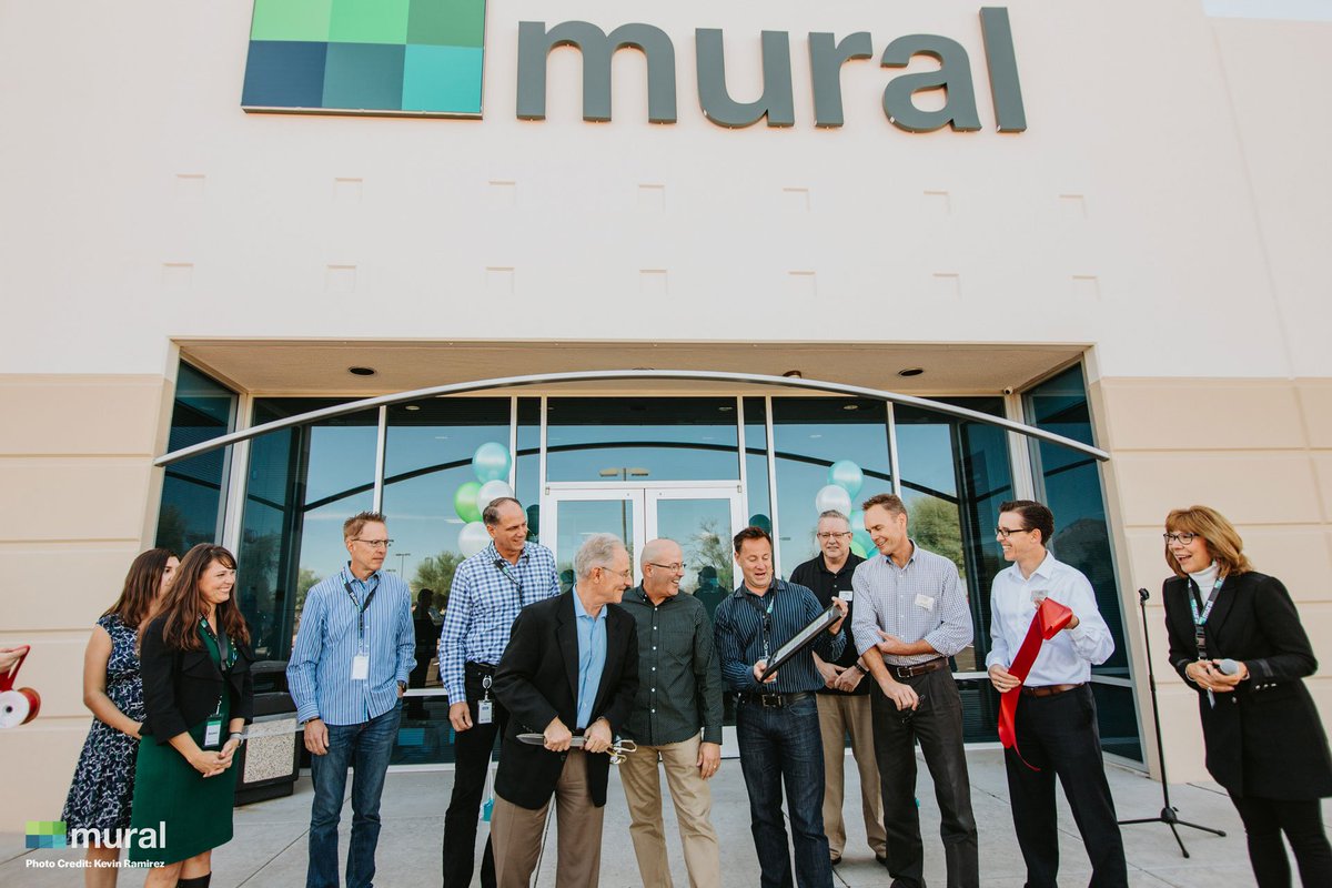 muralcloud's tweet photo. A few photos of our Ribbon Cutting this morning! Thank you to everyone who showed up! And special thank you to the @TucsonChamber for helping with the event. Also to Kevin Ramirez for taking amazing photos of the event! Check out his Instagram here: https://t.co/Fd68tmzSHA https://t.co/wLFPyrTXhX