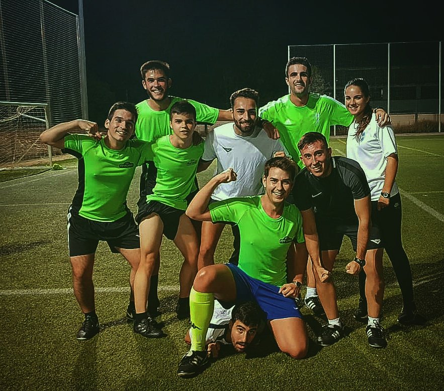 CarlosRoldan22's tweet photo. 🔥⚽ | THIS IS MY TEAM | 🔥⚽
#Provinciales2018
#FuentesTeam ( @fuentesnieto  )
#CasaAntonio ( @antoniovat ) https://t.co/2f25cnmlUo