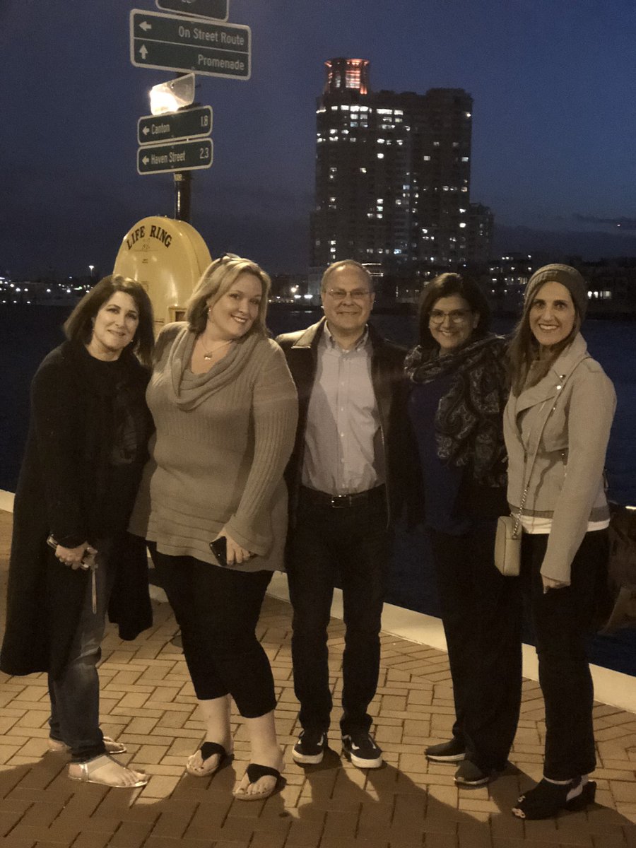 melissa_susd's tweet photo. Love learning w colleagues at Council of Great City Schools who are deeply committed to student success. 🎓 Lucky to work w great folks!! 👊🏼 #CGCS2018 #workfamily https://t.co/6LyfGVwYTz