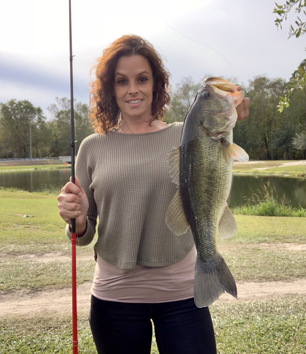 samanthalgay's tweet photo. Successful after-school session 🎣 #AirrusRods #TrapperTackle #Zoom #SuperFluke https://t.co/tQipOeN8I1