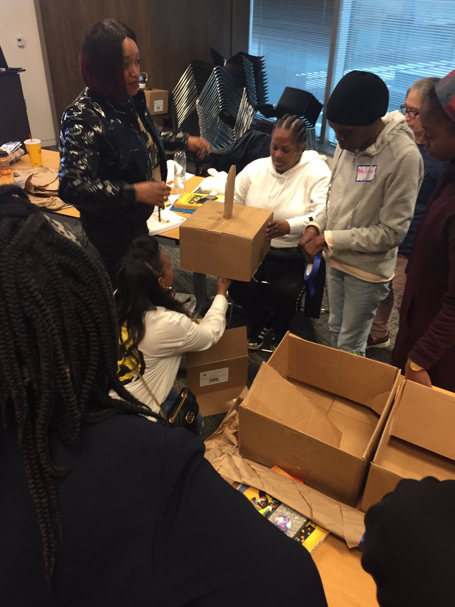 AllnSTEM's tweet image. Thank you early educators for joining us at @OSSEDC to improve reading comprehension through STEM for your children! Can’t wait to see you put those resources to work #PicturePerfectSTEM #NovelEngineering #STEMstartsEarly #DCdoesSTEM