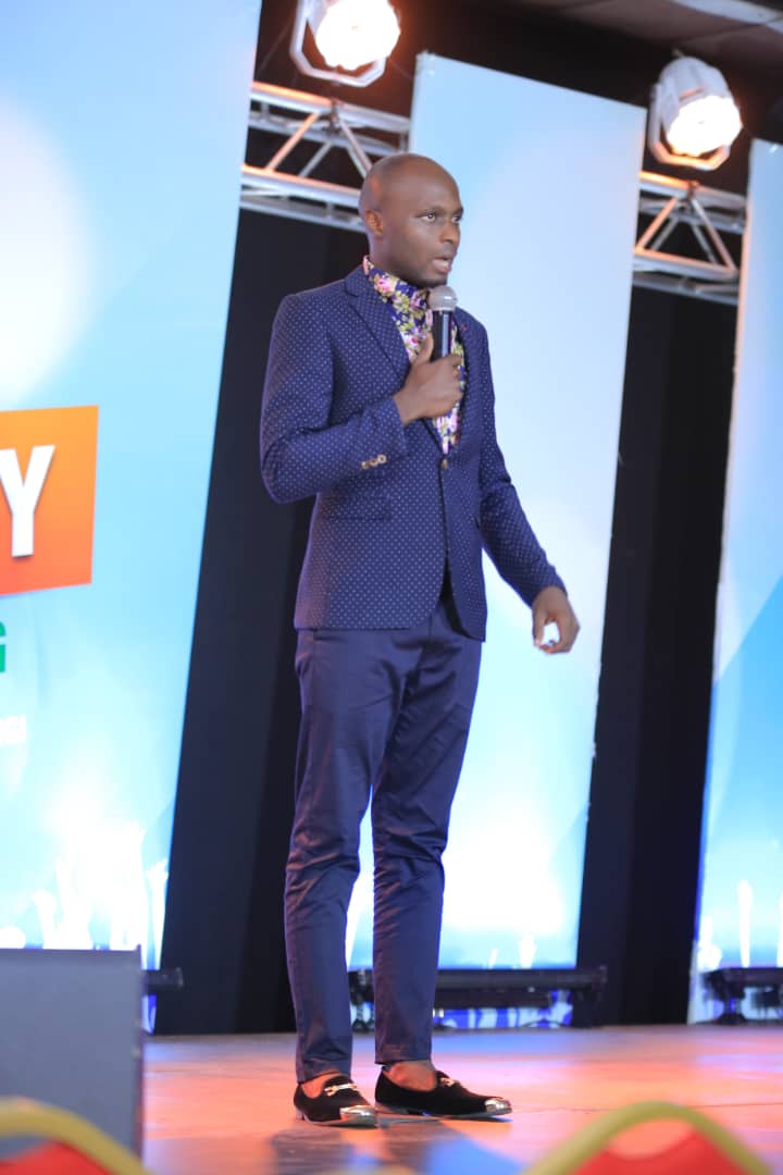 ComedyStoreUG's tweet photo. In other news, whoever is designing @danielzzsaymore deserves a salary increment. This isn't a joke. 👌 #ComedyStoreUg https://t.co/oZ6YoRAjSw