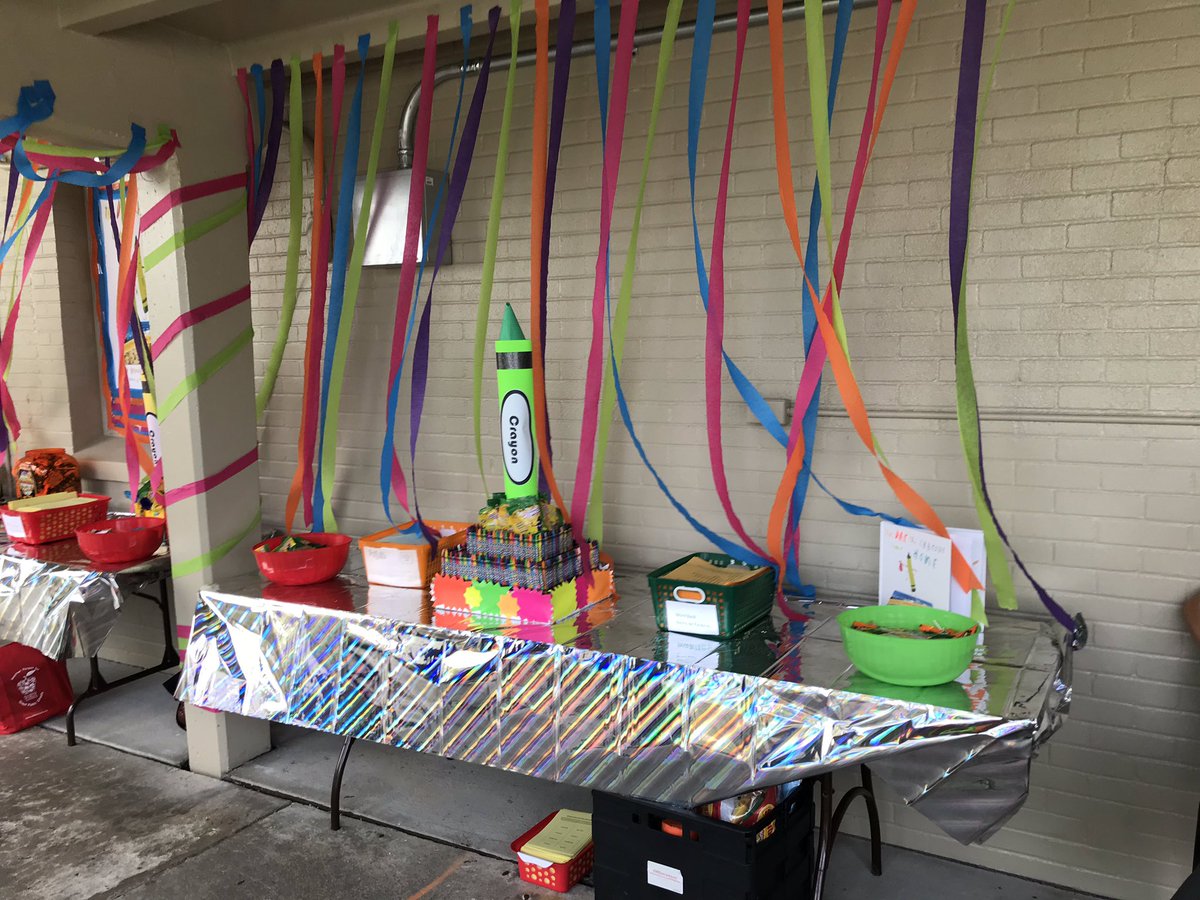 SharesSuzanne's tweet photo. “The Day the Crayons Came Home” booth is ready. Great teamwork! @FedProgramsRock https://t.co/DiSeF690vd