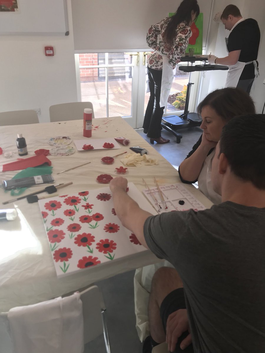 I have the best job in the world! 😍 Joining some of my patients st DMRC Stanford Hall this morning painting poppies as part of a local initiative to commemorate the centenary of the end of the First World War.  #creatingnewmemories  #businessasusual