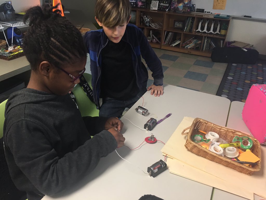 MrsQuadagnoTCS's tweet image. My favorite time of the year...#CircuitChallenge love to see the struggle, then the joy when they accomplish making it work! #5thScience #MistakesLeadToDiscoveries #5thLearning