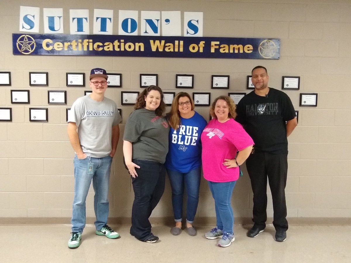Some amazing teachers at Siegel High. EPSO week college gear. #EPSOWeek2018 <a href="/SiegelHighStars/">Siegel High School</a>
