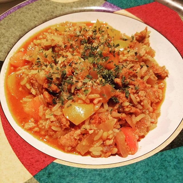 Reposting @afishcalledmatt:
When you stop in the middle of a #mealprepsunday because you literally can't wait any longer. #sundayfunday #foodie #cooking #kitchen #masterofmydomain #notthattheresanythingwrongwiththat

Recipe courtesy of <a href="/gordongram/">Gordon Gram</a>