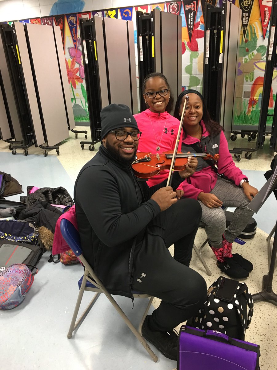 chrisgrayDB's tweet photo. Parent orchestra lessons were going on this morning! #DBEagles https://t.co/TzdNYkyeN0