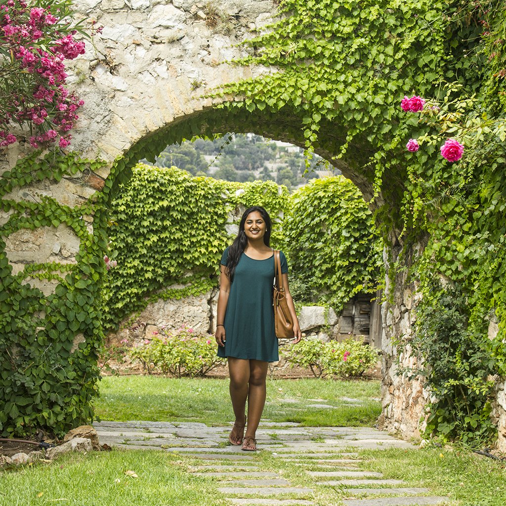 AFSUSA's tweet photo. "La Vie en rose" in full effect for this AFSer...
#france #studyabroad #international #exchange
#afsusa #afsfrance #afseffect https://t.co/4KOCJFVRwl