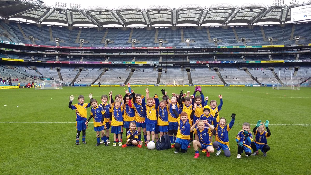 jconnollys's tweet photo. @deric_tv @VirginMedia_Two Carbury under 8s in croke park https://t.co/3V4CyeH7Xp