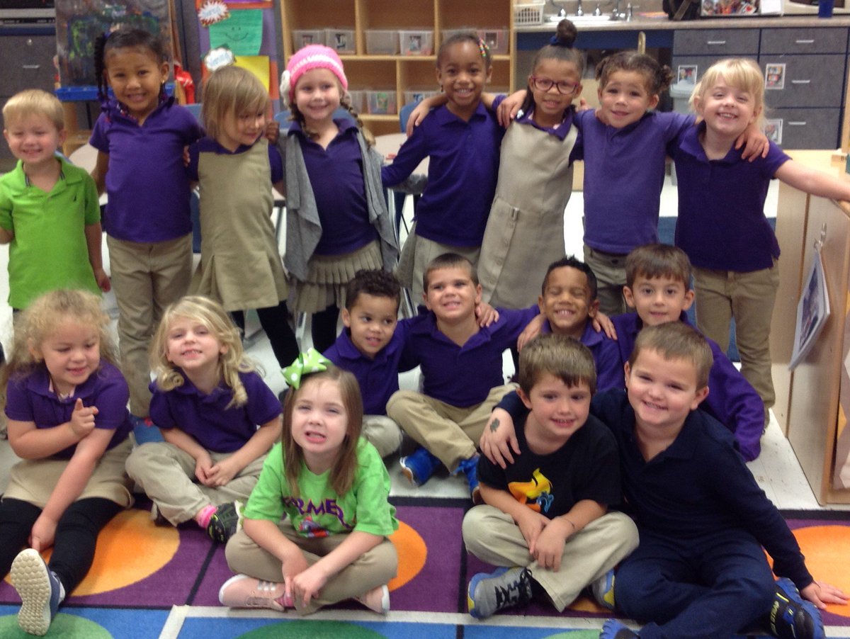 SarahFarmerPreK's tweet photo. Our social-emotional topic this week was happiness. These pre-k students are showing off their smiles...does that make you happy ;) @JCPSEARLY @FarmerDragons https://t.co/mcTo1m7diR
