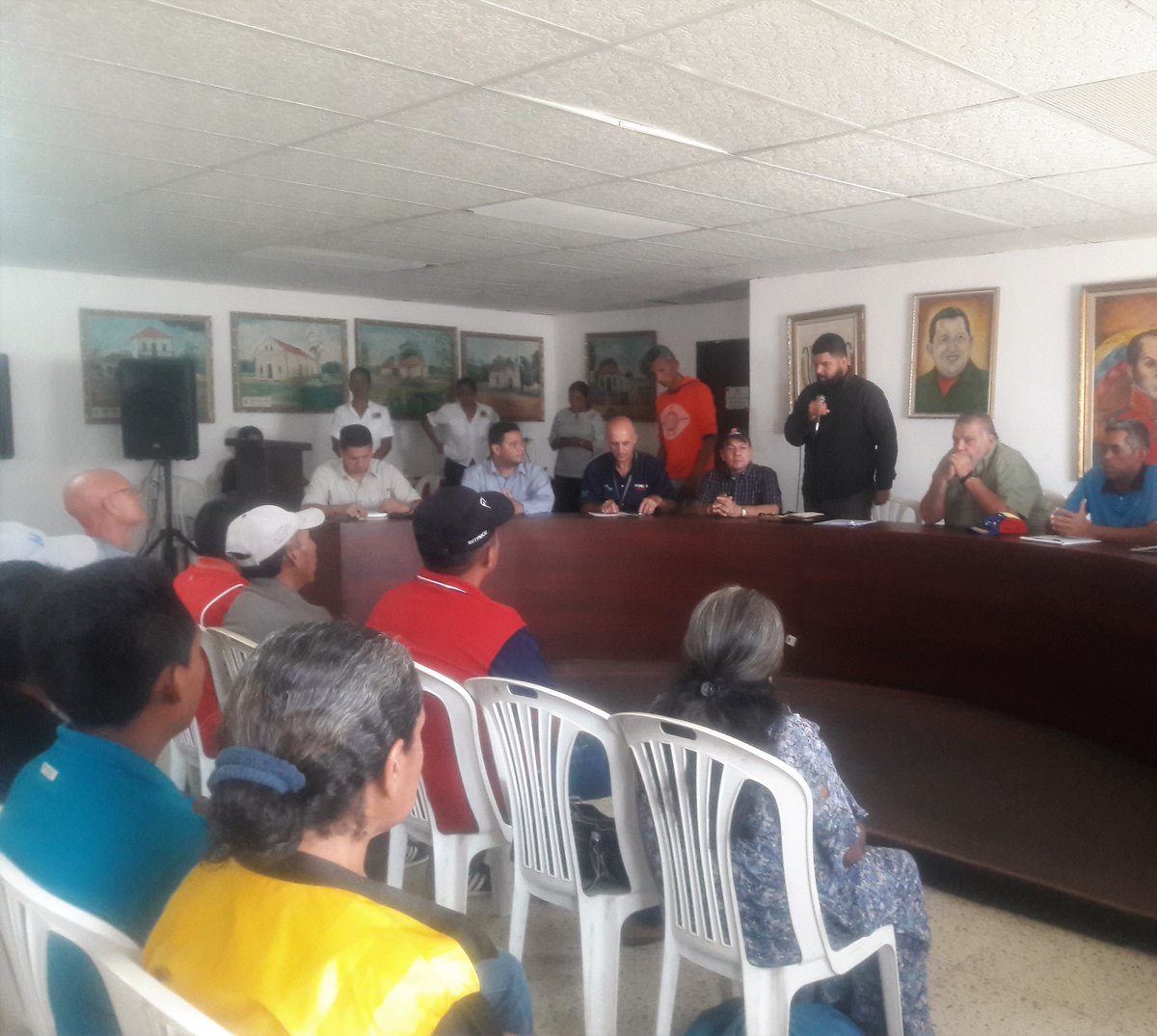 #DescolonizaciónDeVenezuela | La #ORTZuliaNorte entregó este jueves, 12 adjudicaciones de tierras que regularizan más de 281 hectáreas del municipio Jesús Enrique Lossada 🌱🌾👨‍🌾👩‍🌾🇻🇪