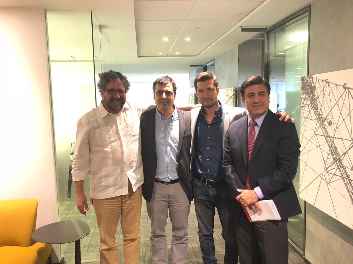 A esta hora en Radio Agricultura en programa "Republicanos: municipios al poder" junto al alcalde de Huechuraba Carlos Cuadrado y el diputado por La Araucanía Sebastian Alvarez.