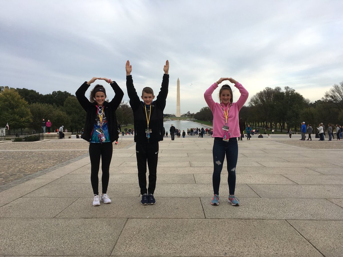 mrs_yuen's tweet photo. @gmsDCSD 8th grade triplets represent the Buckeye state in D.C. https://t.co/oyfbW92sVf