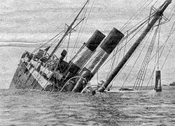 25 ottobre 1927, a solo 80 miglia delle coste del Brasile si compie il #naufragio della Principessa Mafalda. Almeno 324  vittime #italiane ufficiali, probabilmente molte di più. Resta uno fra i più drammatici naufragi nella storia dell'#emigrazione italiana.
#pernondimenticare