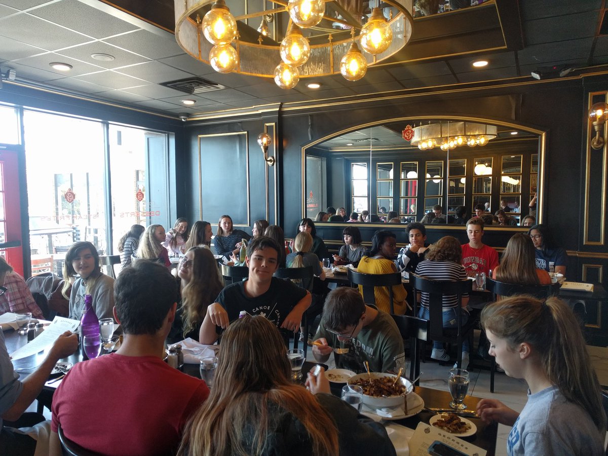 MmeLuckett's tweet photo. Merci mille fois to @georgesict for the incredible field trip! Ss ordered their meal in French and got to sample some amazing traditional French dishes. My heart is full <3 #AHSTrojanFam https://t.co/nffdQ2YtJf