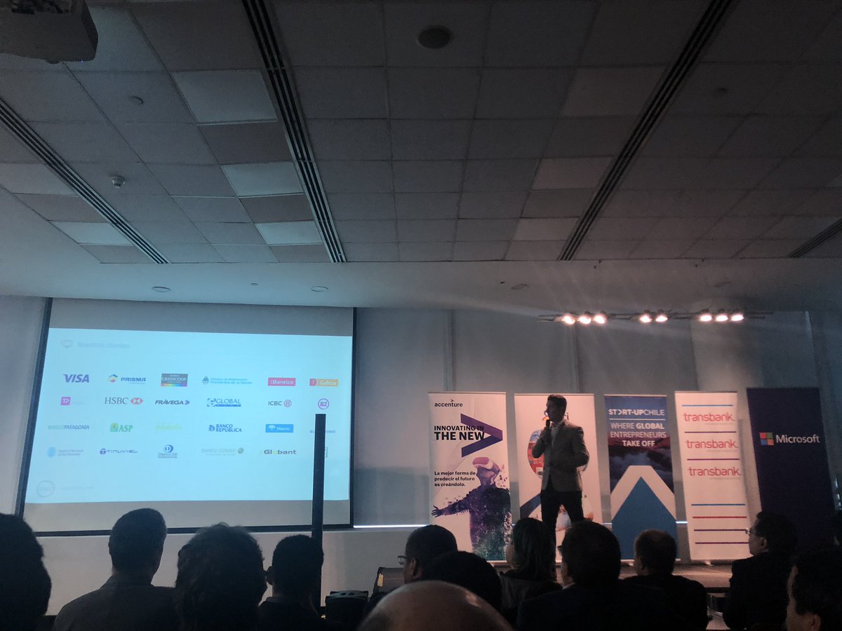 isamolinama's tweet photo. #suptechevening #transbankteapoya soluciones de cyberseguridad con foco en prevención de fraude @vusecurity https://t.co/7XYEOFwCAQ