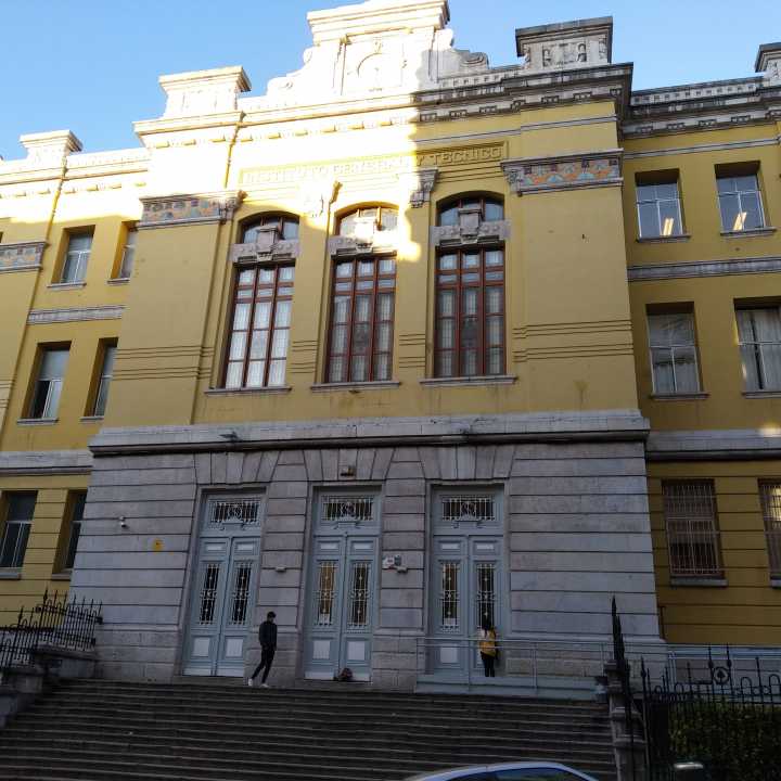 lazaroclaudia's tweet image. Nueva ruta matemática #MathCityMap mathcitymap.eu/es/portal-es/?… de @blancojc82 en el IES Santa Clara, de Santander, ¡que cumple 180 años! el 26 de octubre.