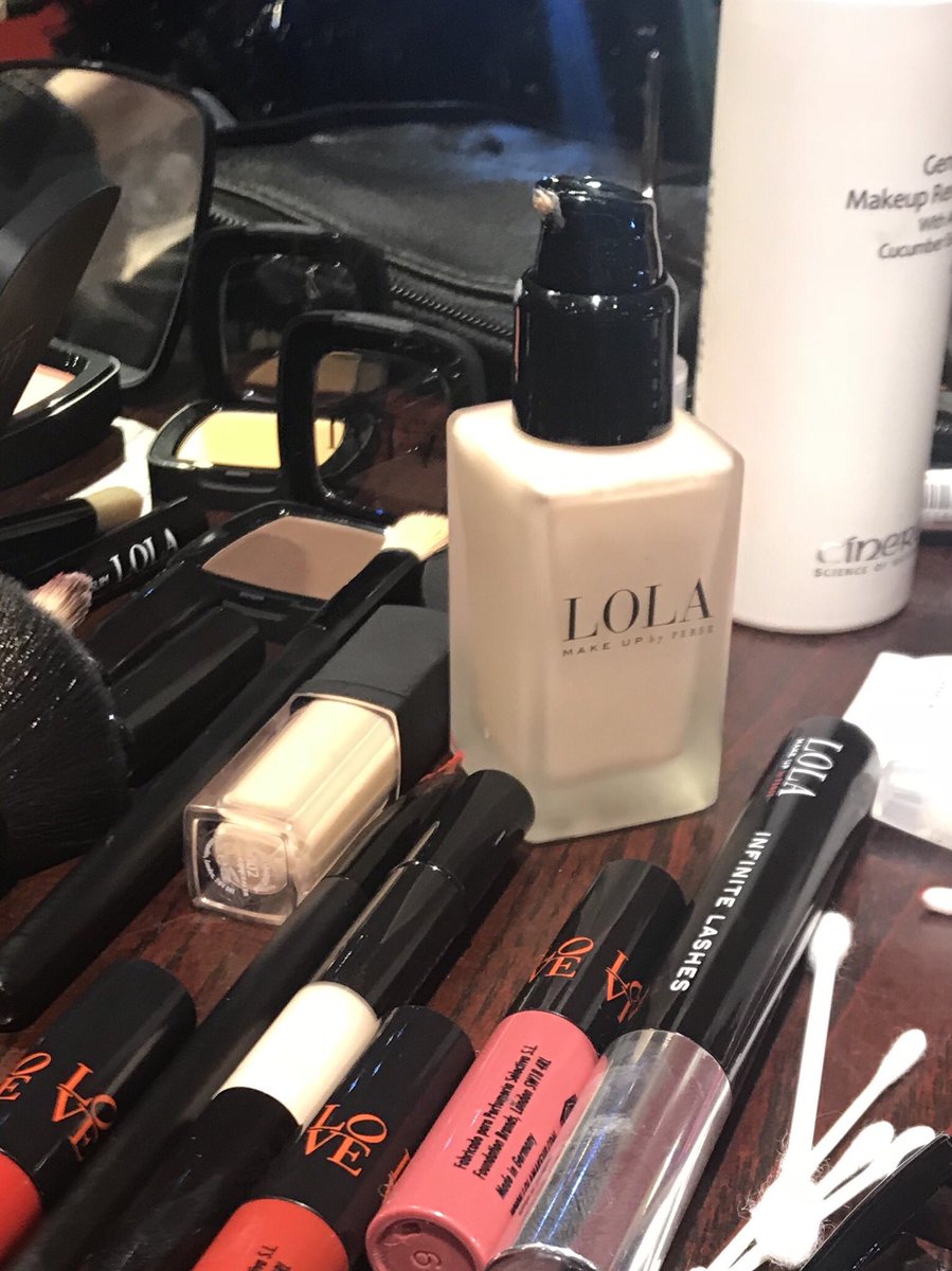 RiciaWTF's tweet image. Had a great evening at the @Lolamakeupuk blogger event this evening! Got to meet the lovely @leepycroft and learned a few new tips and tricks. Thank you to everyone involved! 🙏🏻 #bloggerevent #lolamakeup