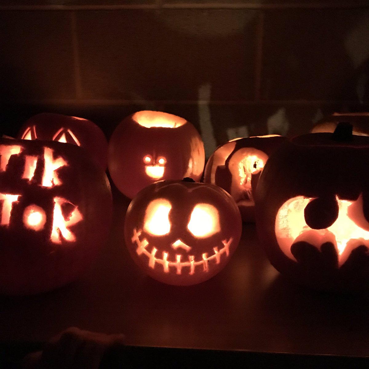 Toby_R_'s tweet photo. Tonight’s #Explorers activity was pumpkin carving. Have to say I’m very impressed! #iScout #WWScouts https://t.co/5EzG2mLdyC