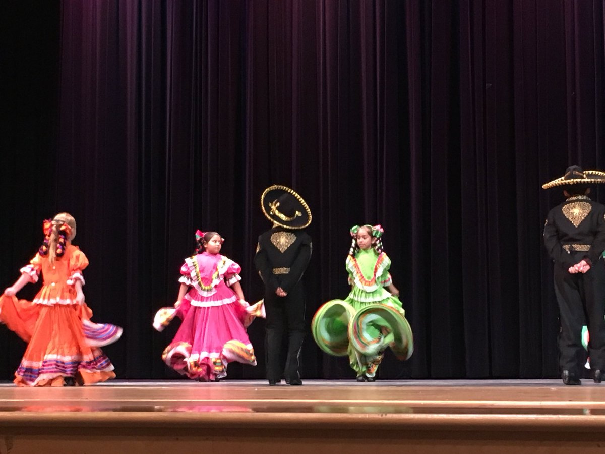 Los Fantasticos performing at the Deland High School FACT fair! #PiersonCubs