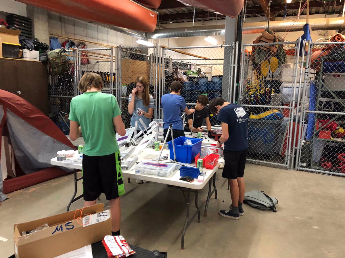 Fall Break who? It’s gonna take a lot more than school closures to stop these engineers!

#OMGrobots #ROVERRUCKUS #BackcountryRobotics #ftc