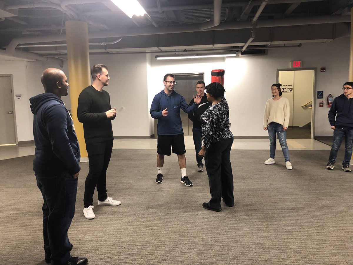 HUGE thank you to Donna Gray for leading such an informative workshop! Thank you so much for everyone who came to our and <a href="/ItsOnUsTU/">It's On Us TU</a> ‘s event, and <a href="/HillelAtTemple/">Hillel at Temple</a> for hosting!