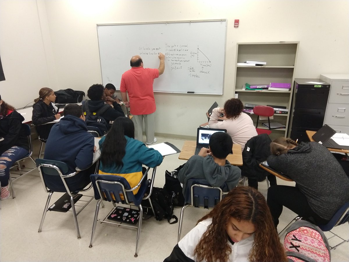 juliem_coach's tweet photo. Rockin small group workshops based on content assessment objective level data in Mr. Dekonski's math specific PLT/SDLT @EThreeAcademy @BasecampNe @SummitPS #basecampne #faweo https://t.co/dP9zbIxW8A