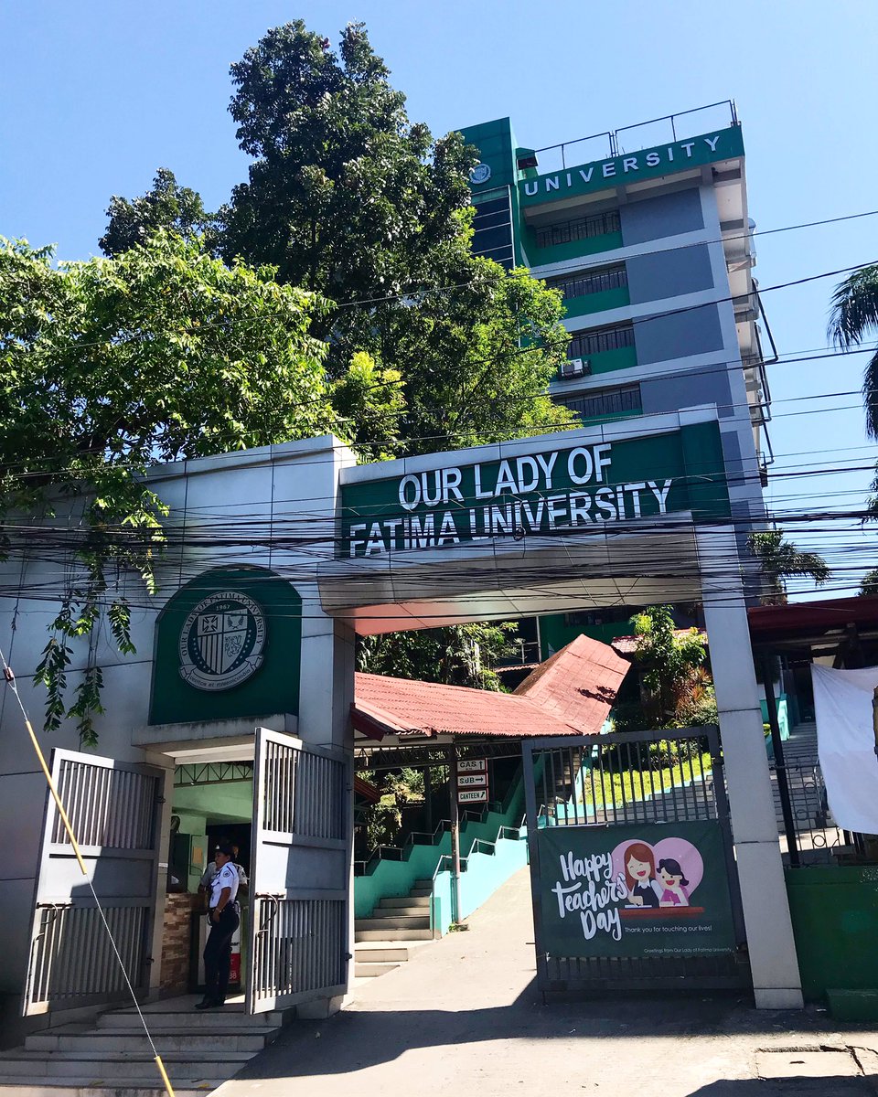 Flats_en_Sharps's tweet photo. Nice to be back in my Alma Mater! @FATIMA_OLFU | #OLFU #RiseToTheTop #ImprovingManAsMan #BSN https://t.co/IsWxAP4RSp