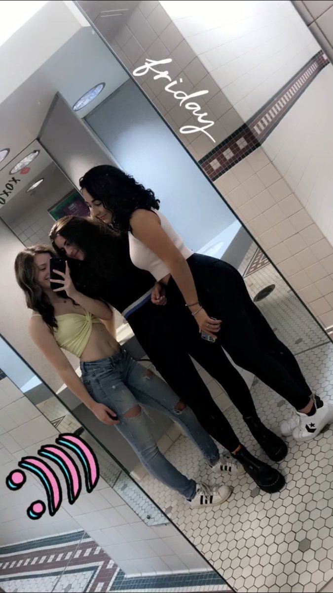 FaithIngoglia's tweet photo. Happy birthday baby !!! So glad I got to celebrate w you happy 18th love you!!!❤️ @gracesemaan https://t.co/NkxS1XngaS