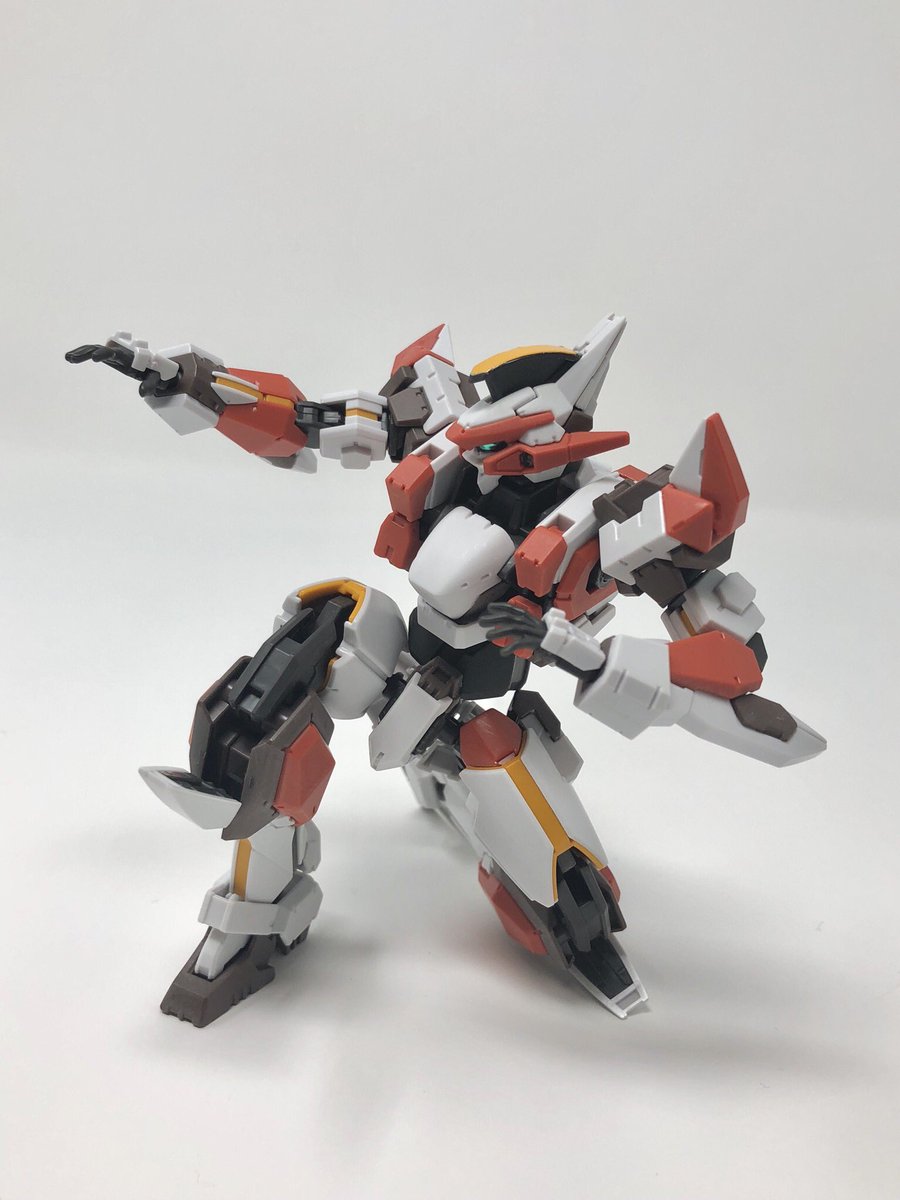 HGレーバテイン(10/27発売)のサンプル、とりあえず全身組み上がりまし