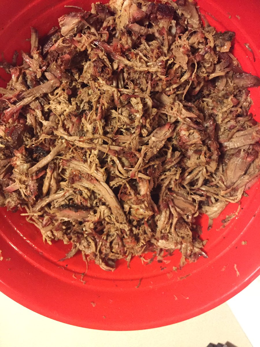 shawn_clounch's tweet image. Tried another @HowToBBQRight recipe again tonight and once again it was a success #pulledbeef