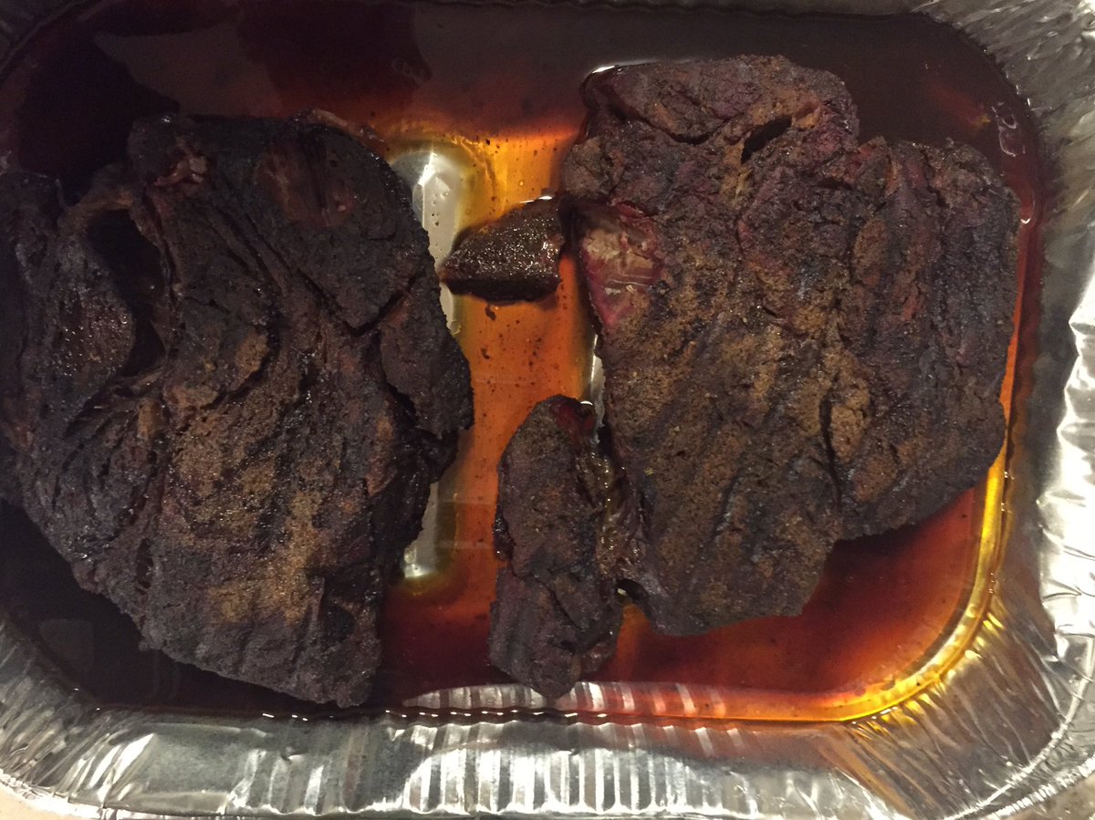 shawn_clounch's tweet image. Tried another @HowToBBQRight recipe again tonight and once again it was a success #pulledbeef