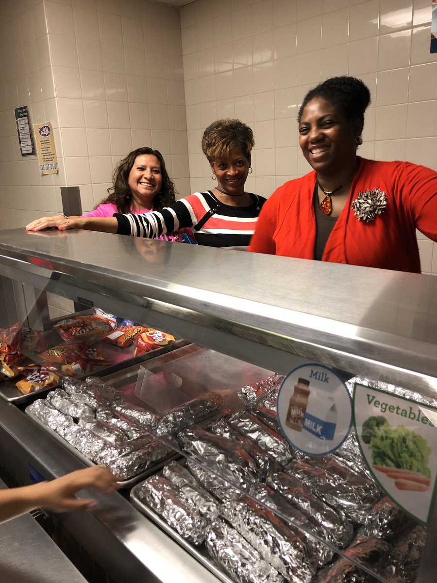 BuddLibrary's tweet image. #Hotdogs and scary stories for #BuddEagles