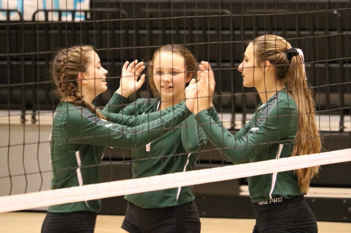 ellygrace54's tweet photo. Big game tomorrow 4:30 at Greenville against Leonard!! Come support!💚 https://t.co/Dfbxe1ZFvW