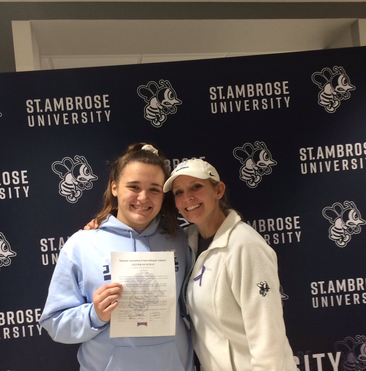 HannahSondag's tweet photo. So excited to announce that I have committed to St. Ambrose University to continue my volleyball and academic career. Huge thanks to my friends and family for the continuous support! 💙🏐 https://t.co/uSv17uJVb1