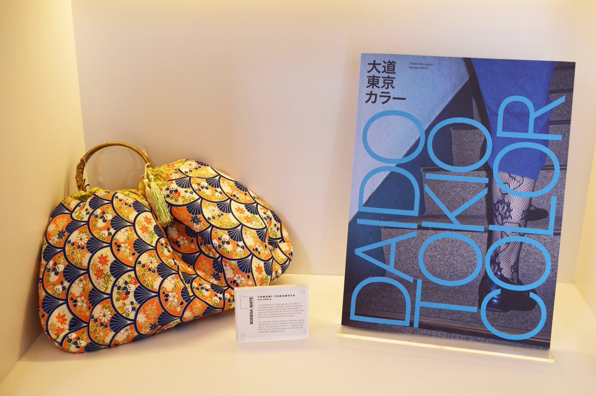 EPeruanos's tweet photo. La diseñadora japonesa Tomomi Yamamoto compartió parte de su historia acerca de la realización de diferentes prendas y accesorios de moda en el museo Mario Testino (MATE) en Barranco, el 20 de octubre. 
#Redacción18 https://t.co/JOFnlWe6VO