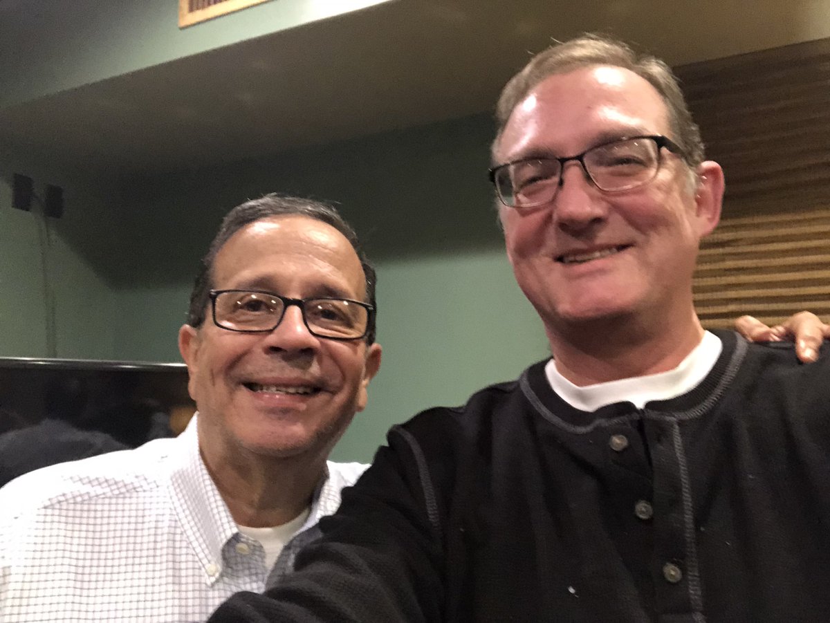 ReadyForCigars's tweet photo. Fantastic cigar blending event this evening hosted by @joseblanco809 at  @hillcigarco! https://t.co/f40q033HAI