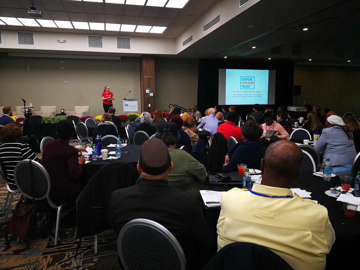 IIRP_LA's tweet photo. Conferencia Strengthening the Spirit of Community. Detroit, Día 2. #iirpworldconference @iirpgradschool https://t.co/0JJiI1y52P