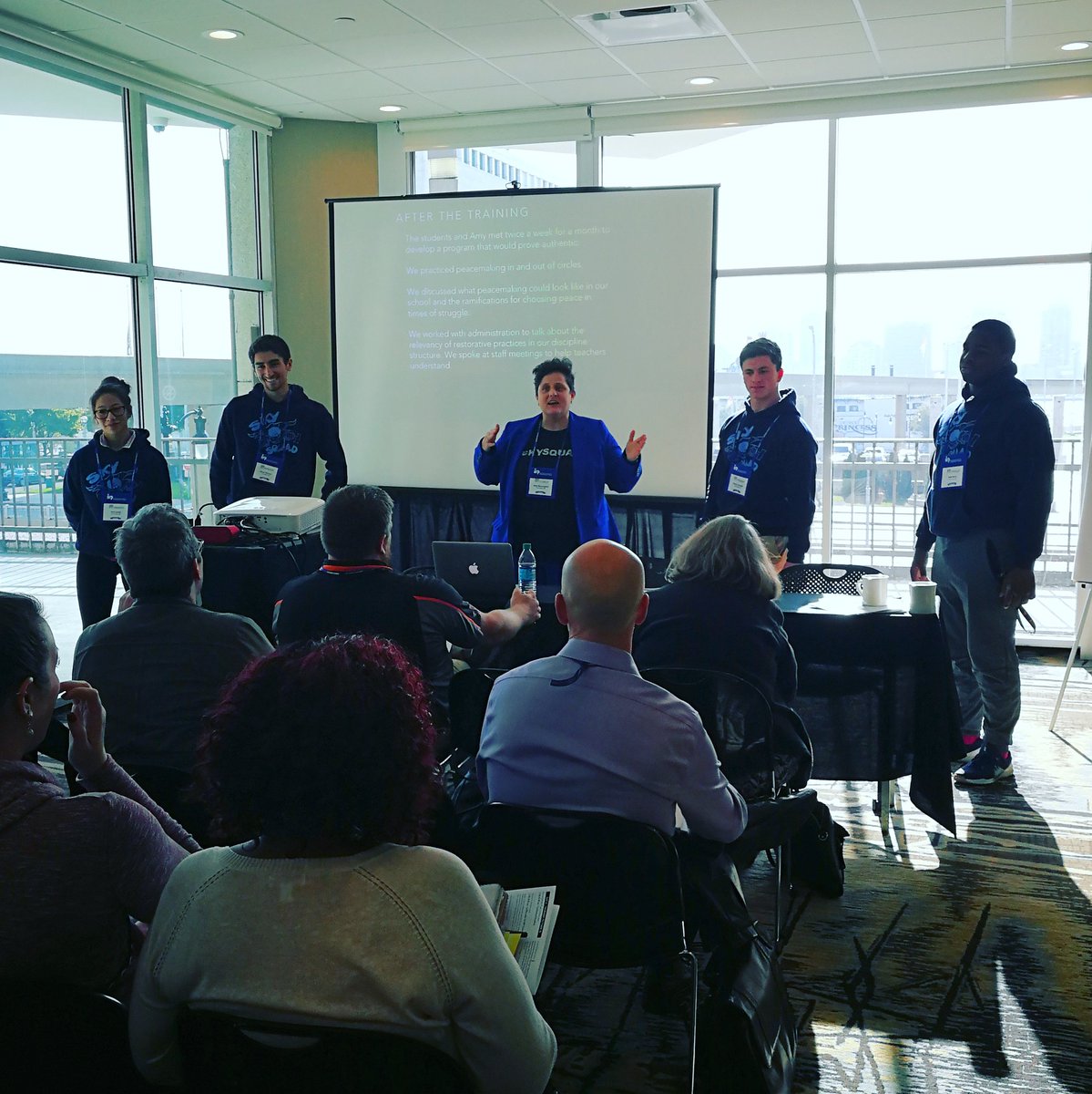 IIRP_LA's tweet photo. Conferencia Strengthening the Spirit of Community. Detroit, Día 2. #iirpworldconference @iirpgradschool https://t.co/0JJiI1y52P