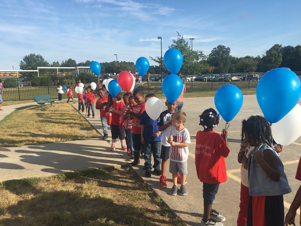 iCounselStars's tweet photo. 9/11 Kindergarten Remembrance program https://t.co/1IEjggFo7o