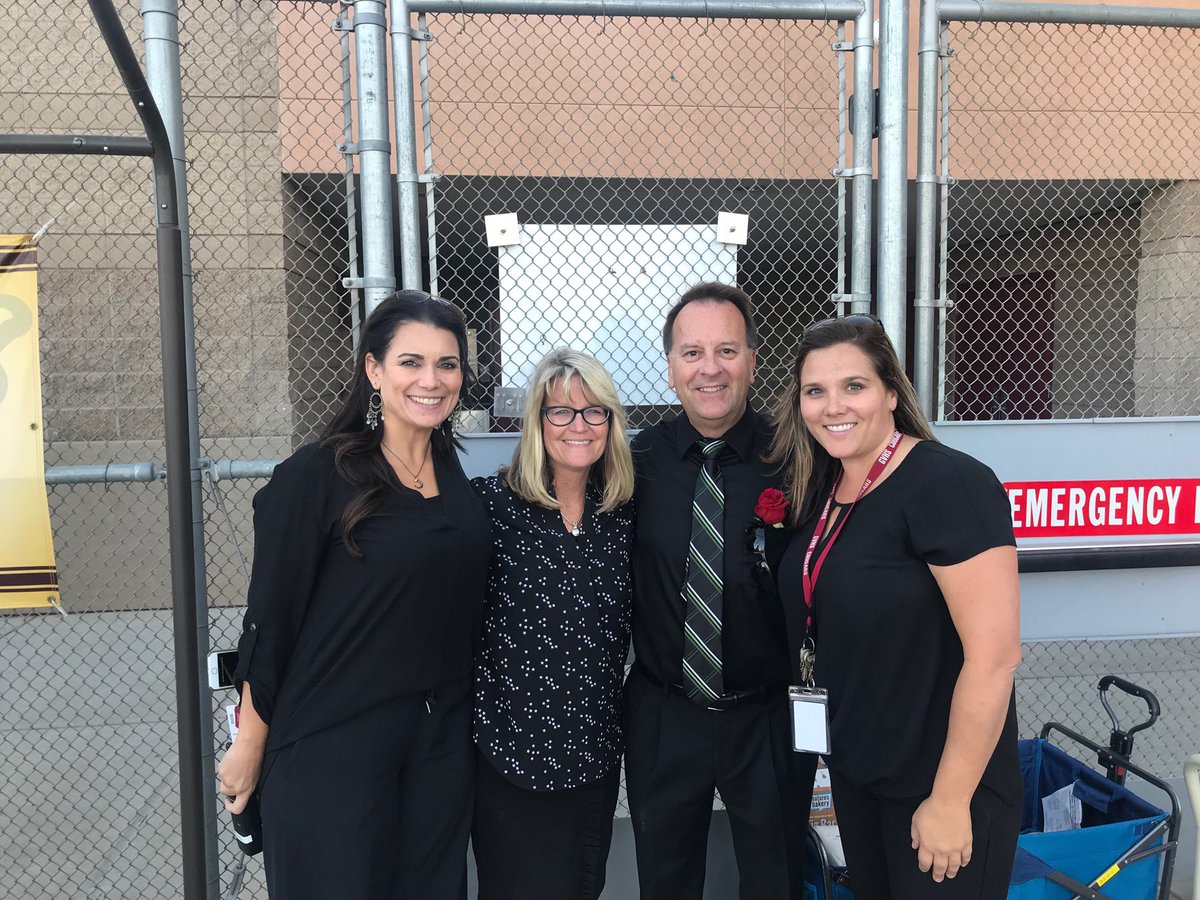 Black out the Bears at Golden Valley!! ⁦@EukerJeuker⁩ ⁦<a href="/KevinSwartwood1/">Kevin Swartwood</a>⁩ ⁦<a href="/MeganCope15/">Megan Cope</a>⁩