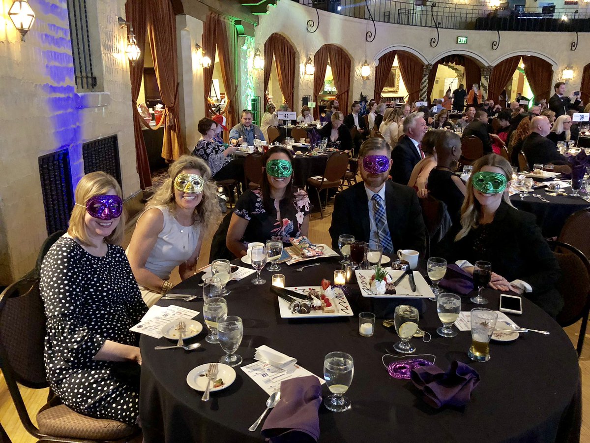 AbbyMallon1's tweet photo. Great night out with the VMSBiomarketing team supporting awareness and victory over mental illness at the MHAI Removing the Mask Gala! @VMSBioMarketing, #MHAmask https://t.co/8yEpPzn5bC