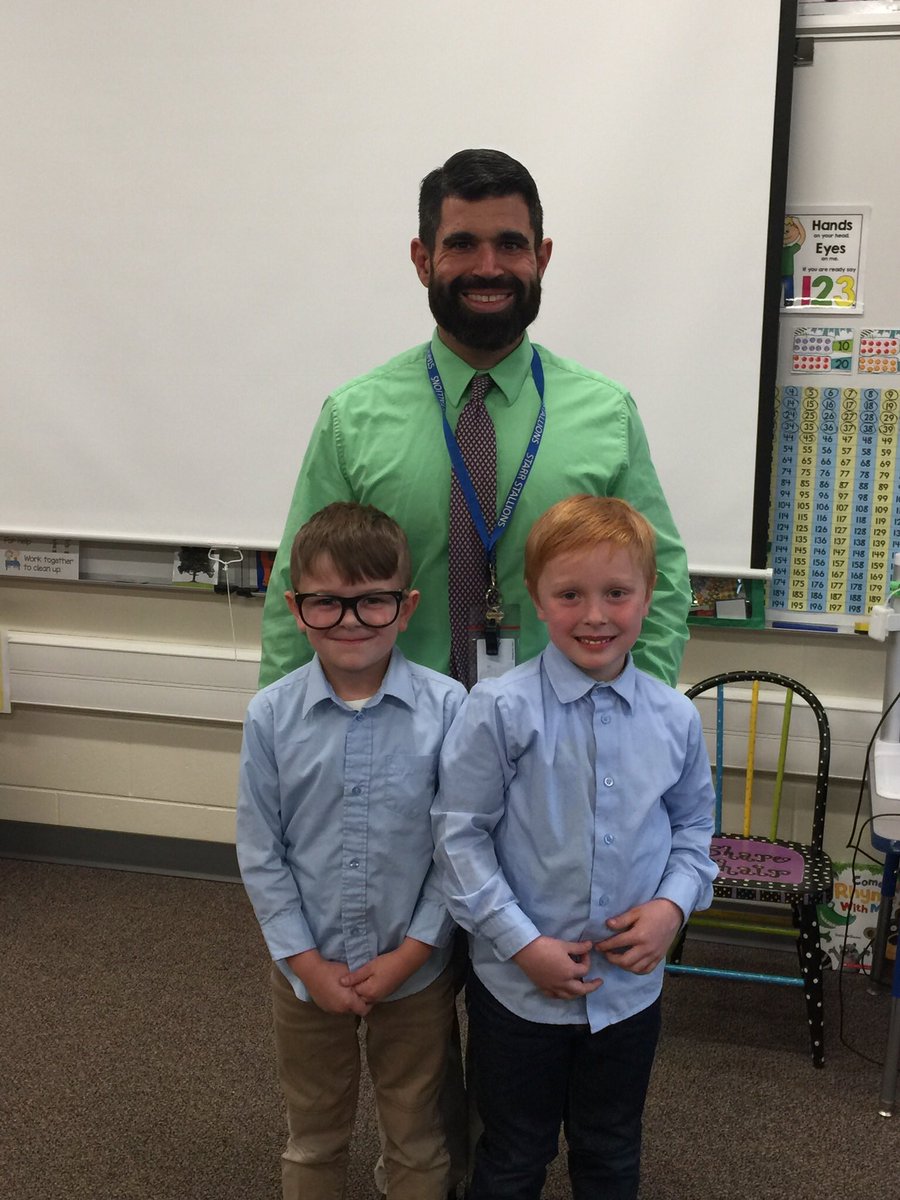 JanetJdobbins's tweet photo. Red ribbon week career day dress—I want to be a principal when I grow up @theycallme_MrP #GIStarr #BeGrand #redribbonweek2018 https://t.co/lHUg5Ypa7x