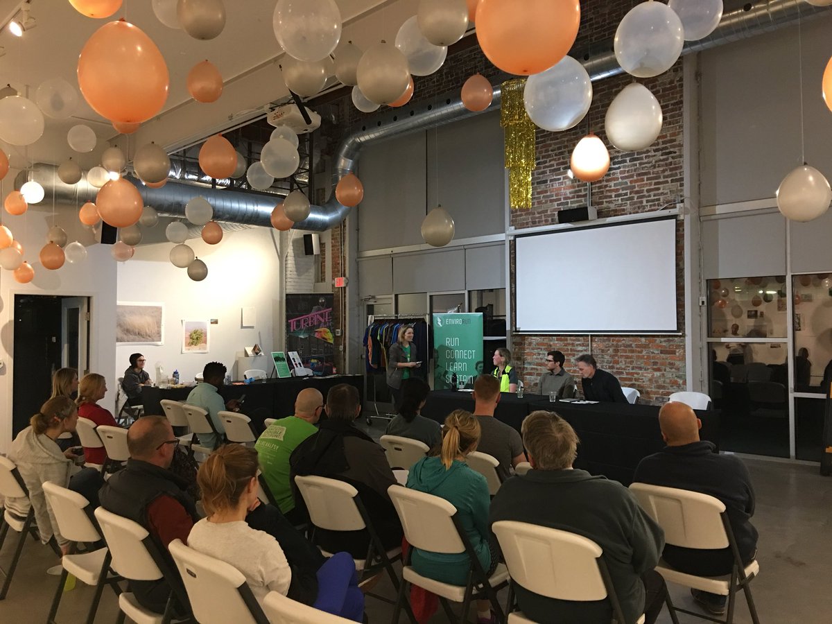 Kickoff of the final #Envirorun #LNK 2018 #attheflats with speakers from <a href="/u_nebraska/">University of Nebraska System</a> <a href="/CivicNE/">Civic Nebraska</a> <a href="/CityOfLincoln/">City of Lincoln, Nebraska</a> for policy and politics.