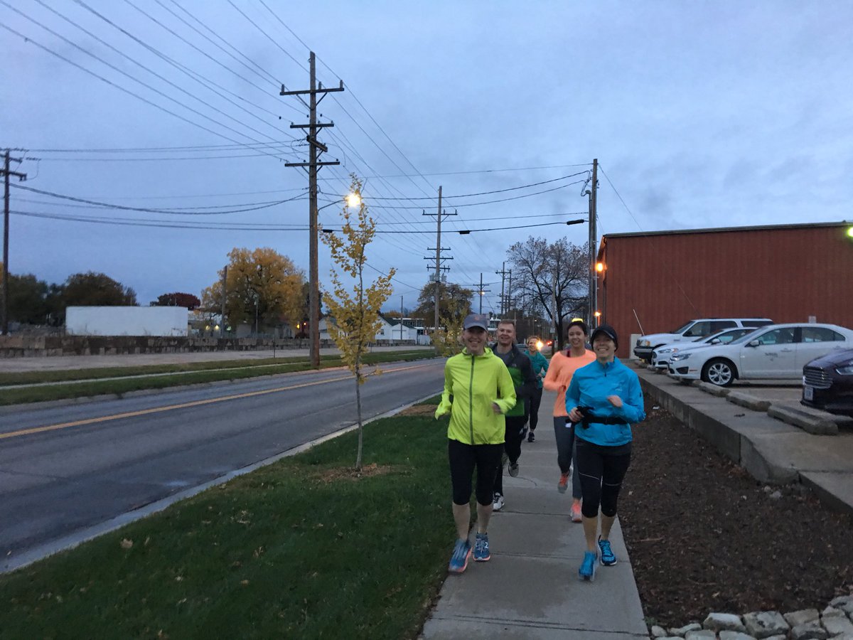 Ideal night for a #run in #LNK. #runninghigh #envirorun #fallrun #sustainable #multimodal